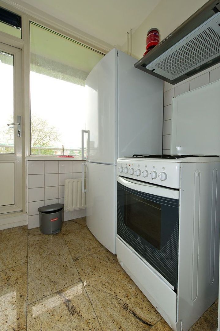 Dahliastraat, Spijkenisse foto-3