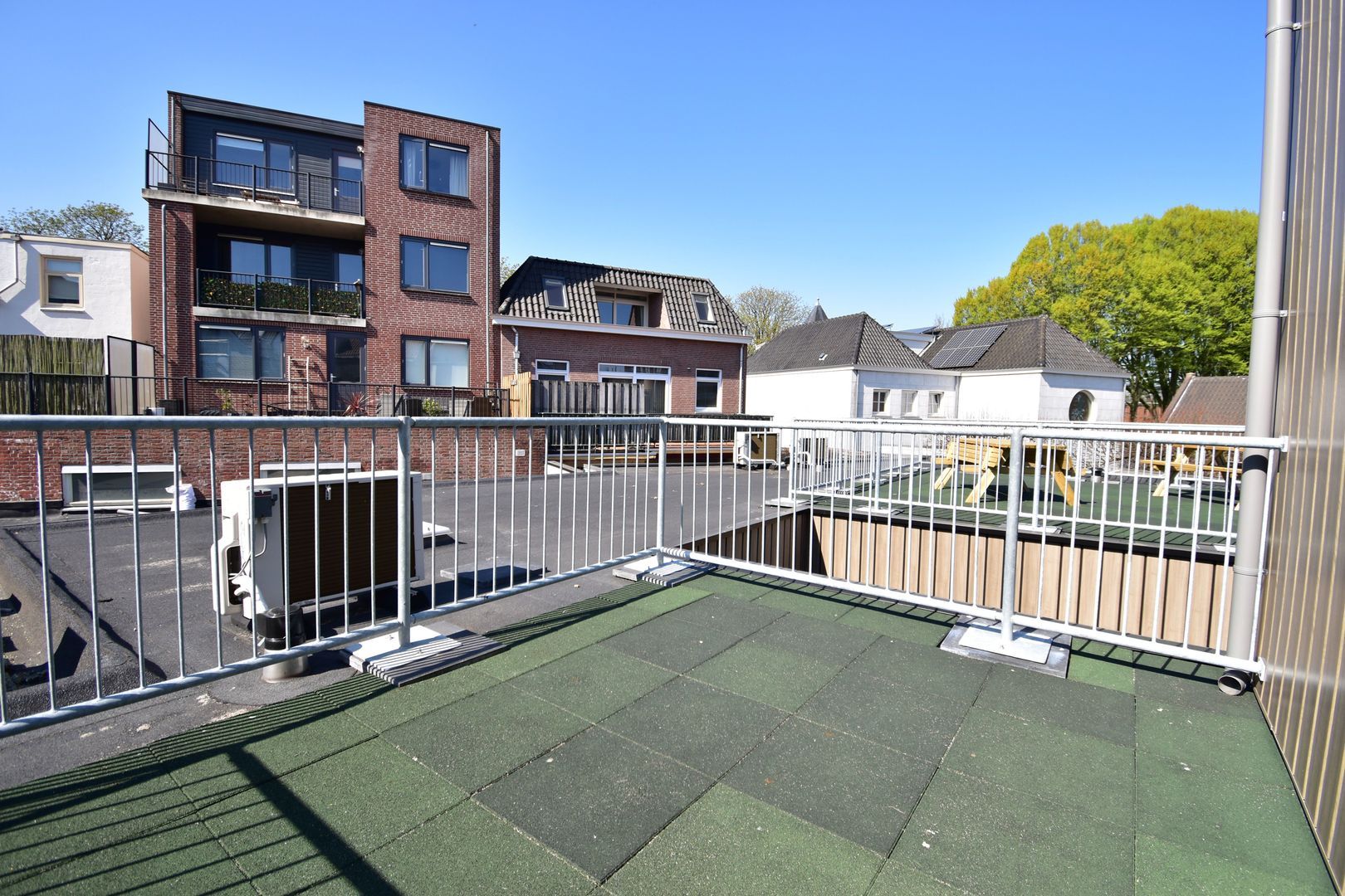 Nieuwe Haagdijk, Breda foto-6 blur