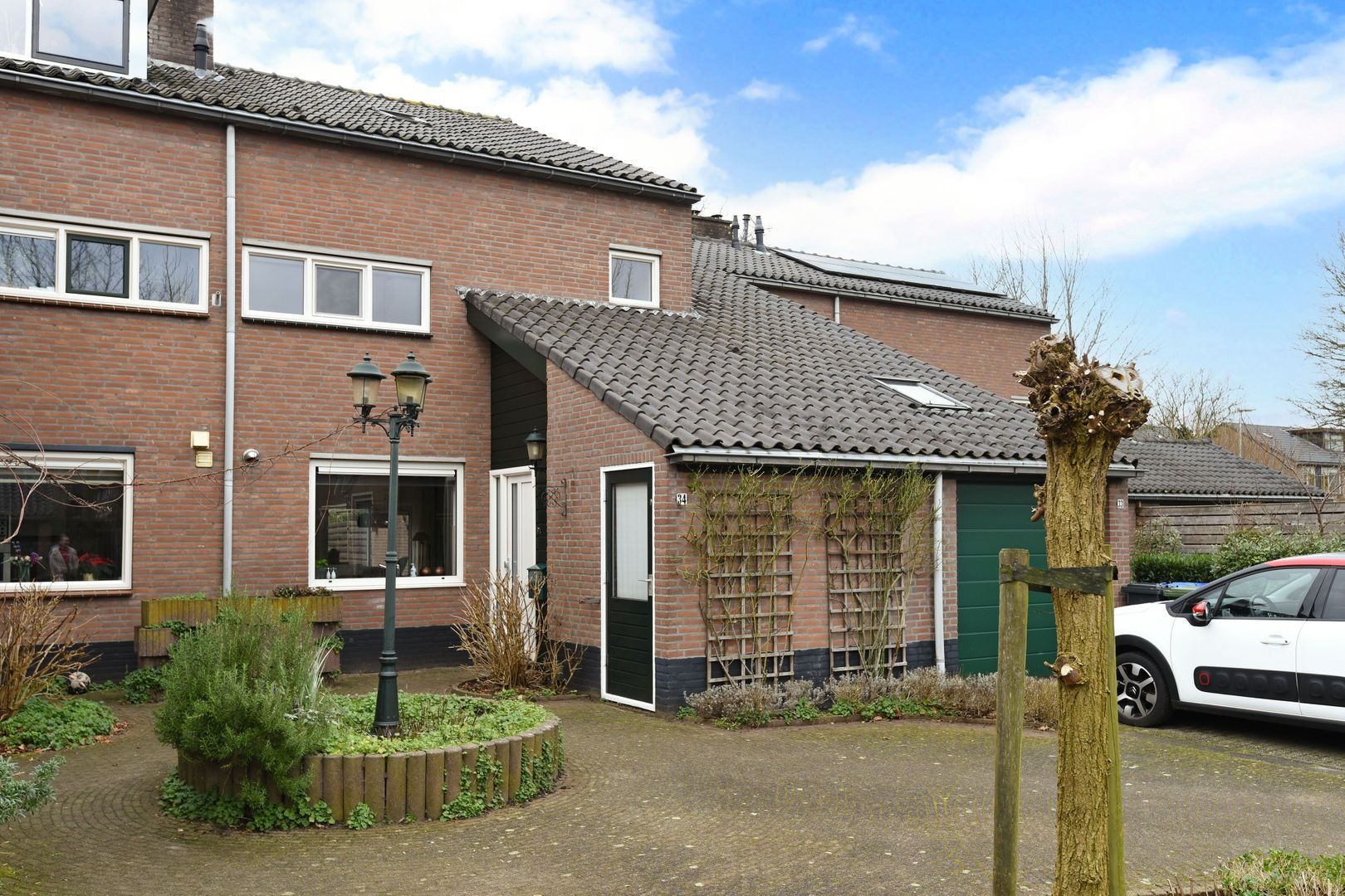 Bijenmeent 34, Hilversum foto-0 blur