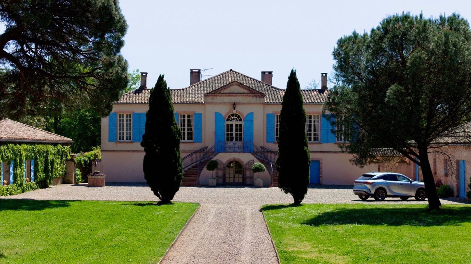 Chateau Escudes image 1