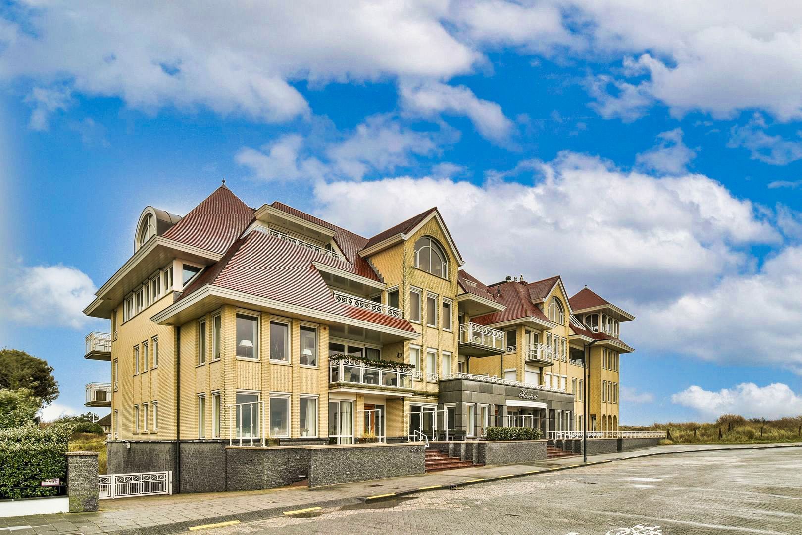 Koningin Astrid Boulevard image 1