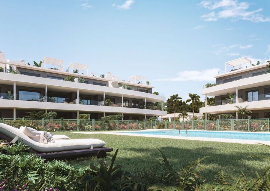 Good investment walking distance to beach in Estepona, Estepona