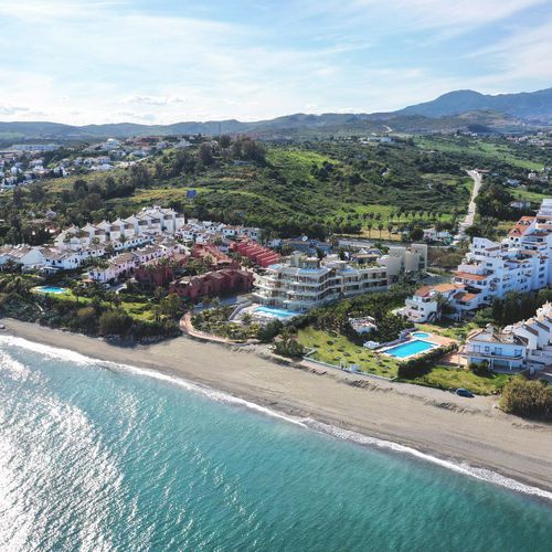 Frontline beach, key ready apartments, Estepona (Málaga) foto-1