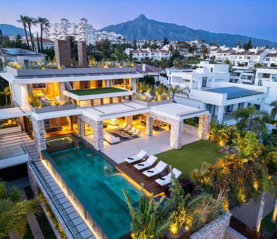 VIllA P - Independent Villa, Nueva Andalucía, Marbella