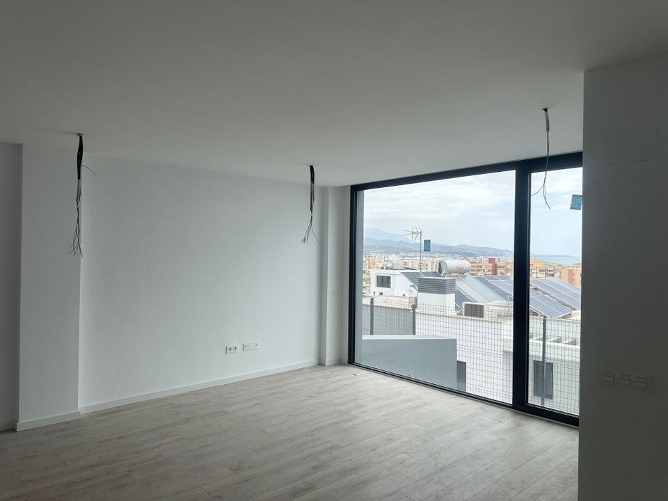 Ready to Move In Family Villa with Seaviews, Torre del Mar (Málaga) foto-2