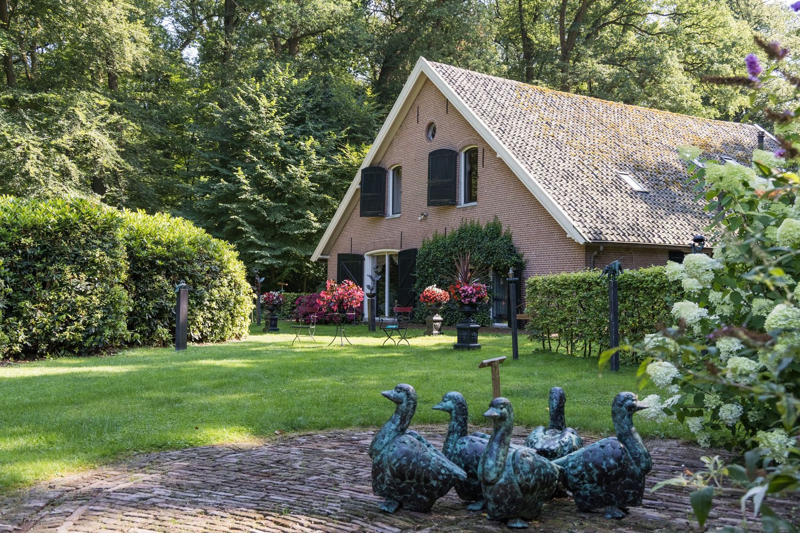 Historisch NSW landgoed met landhuis en diverse opstallen. image 1