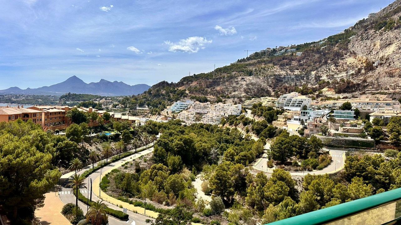 Sea View Apartment in Mascarat, Altea: Comfort and Tranquility, Altea foto-2