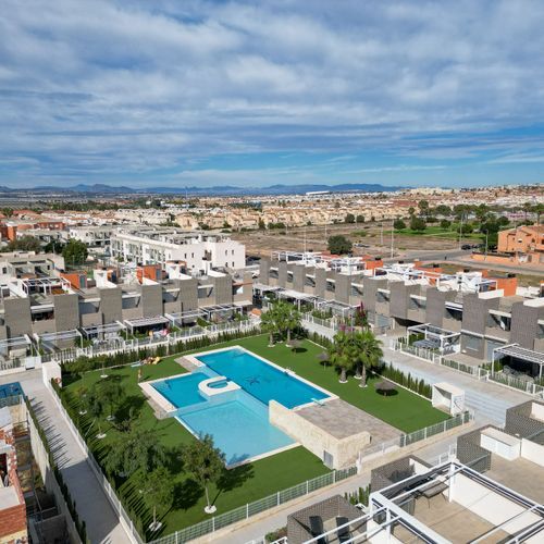 New topfloor apartment in Torrevieja, Torrevierja foto-1