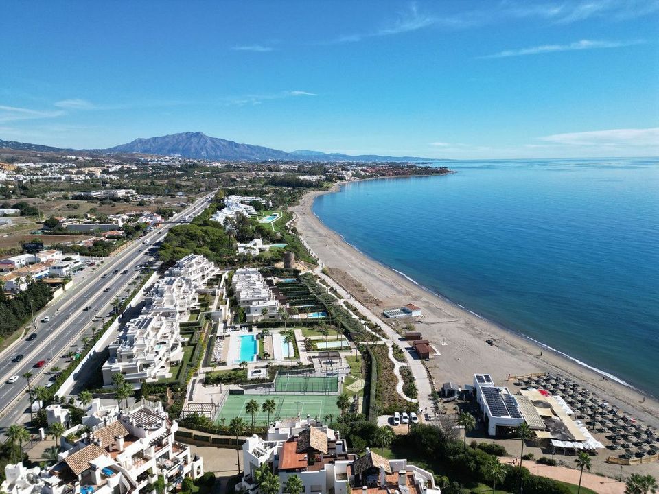 Apartment with large terras and private garden, Estepona foto-3