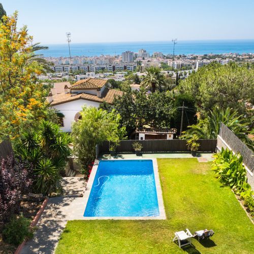 350sqm villa with impressive seaviews, Sitges centre (Barcelona) foto-1